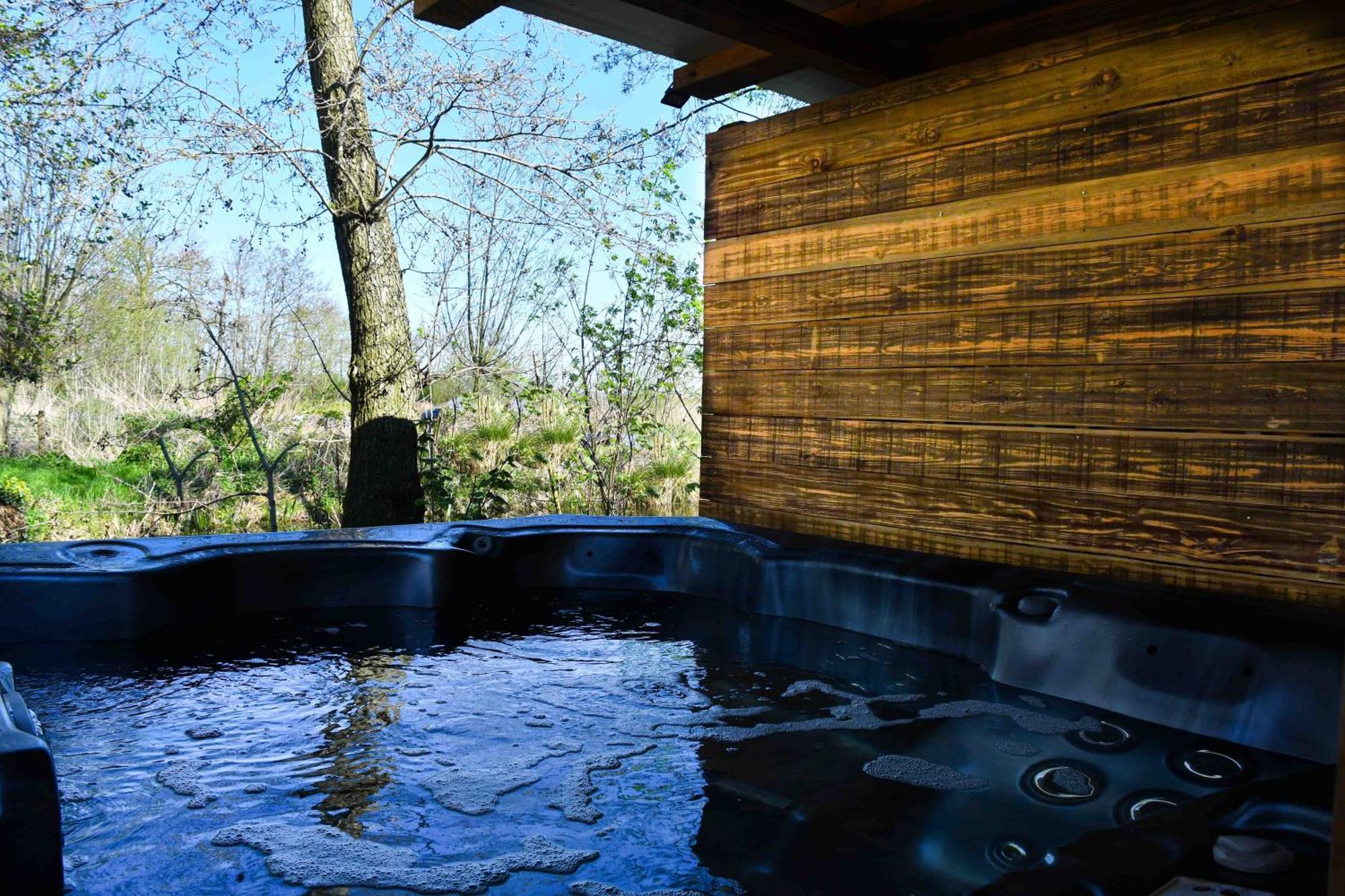 Bohemian Experience Wellness, Jacuzzi, Sauna, Bbq, Garden, Sleeps 14 Kockengen Buitenkant foto